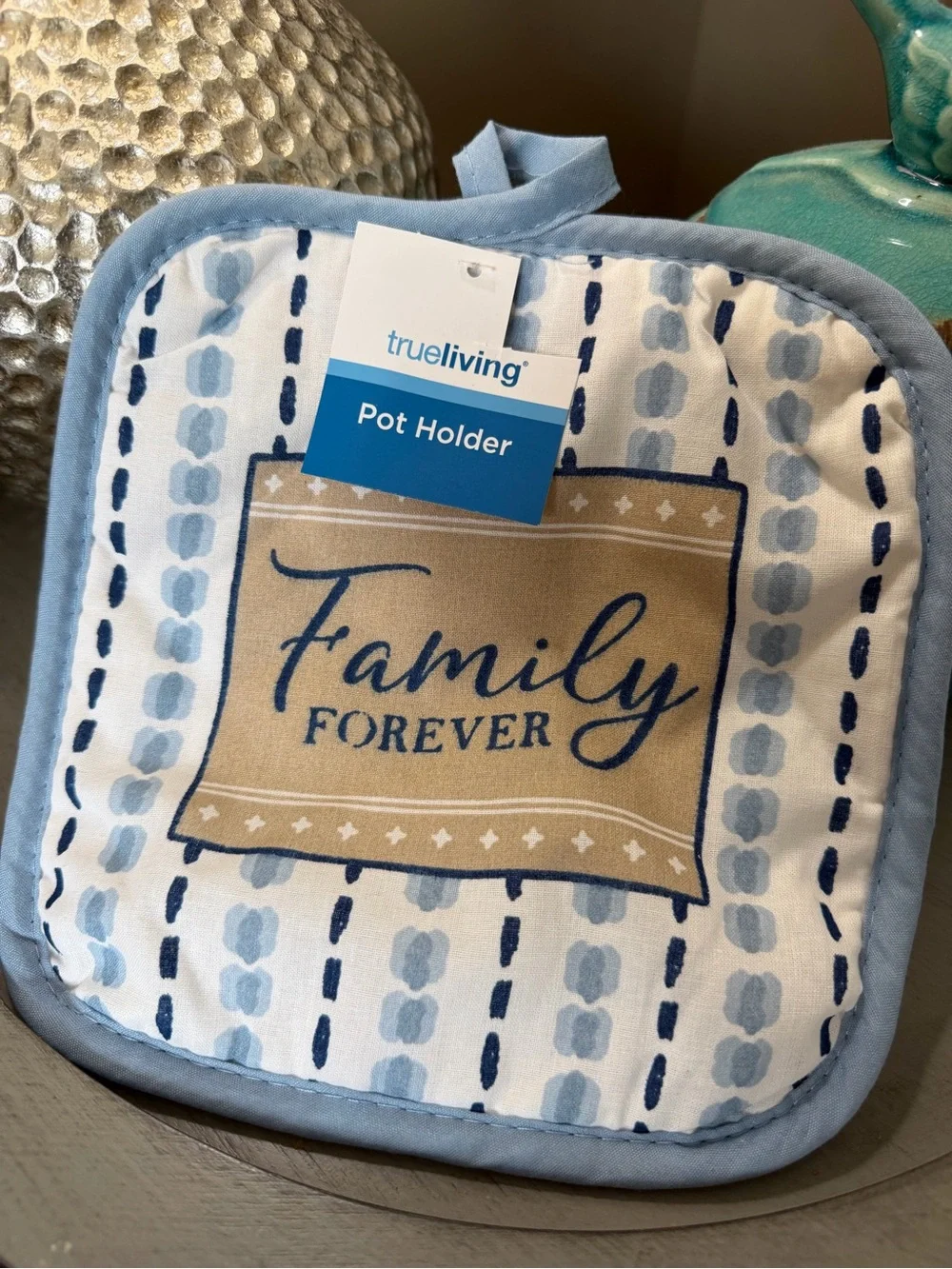 Dolly Parton Tongs and Blue 'Family Forever' Pot Holder Bundle. NWT